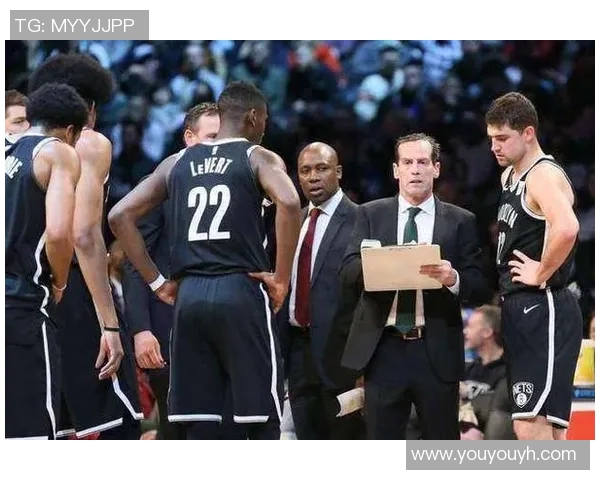 篮网队球员赛季报销，队伍团结争胜：不屈的战斗精神