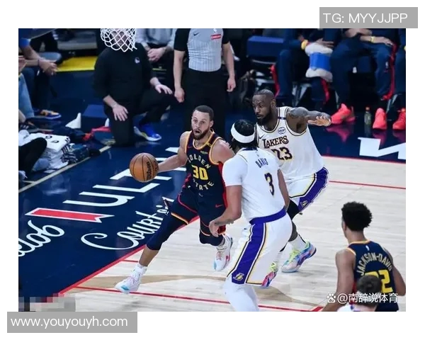 詹姆斯力压库里，湖人逆转击败勇士，西部排名升至第二
