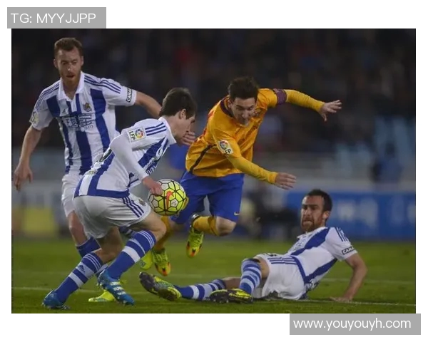 巴塞罗那老将梅西因伤缺席下一场对阵皇家社会的比赛——球迷心中的痛与期待